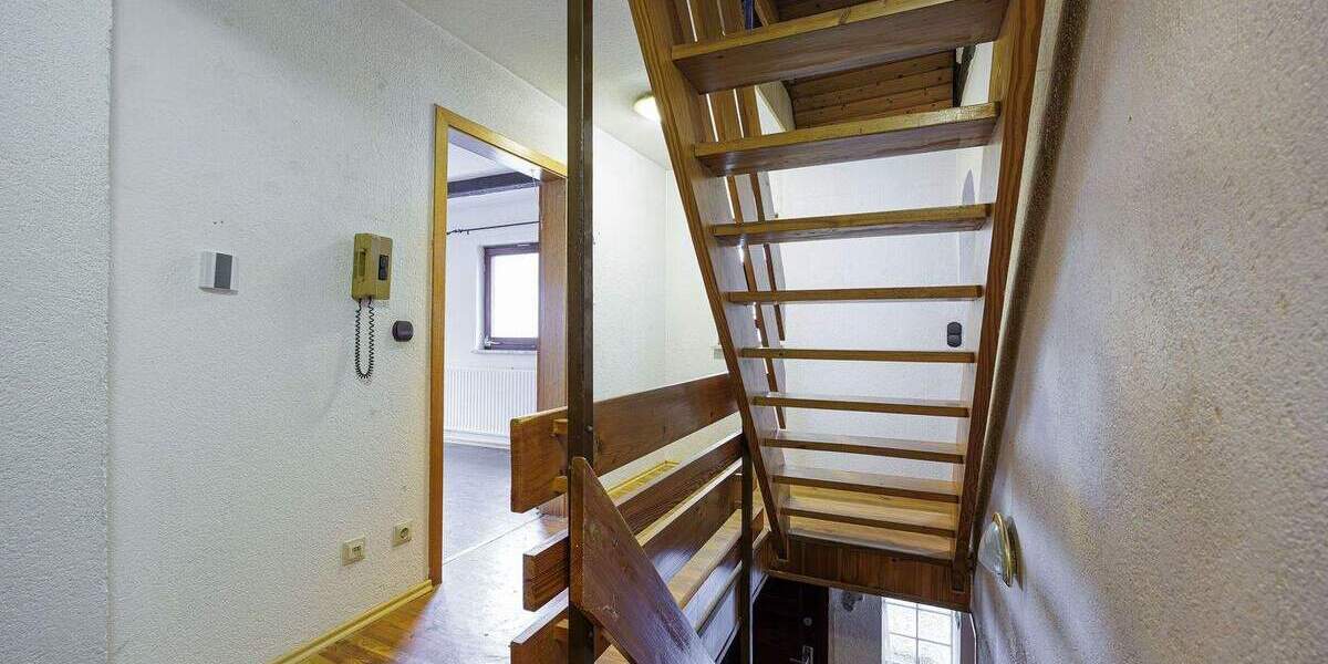 Einfamilienhaus Marbach am Neckar Rielingshausen - 5 Zimmer, 84 m&sup2;, 215.000&euro; | Angebot:25742385