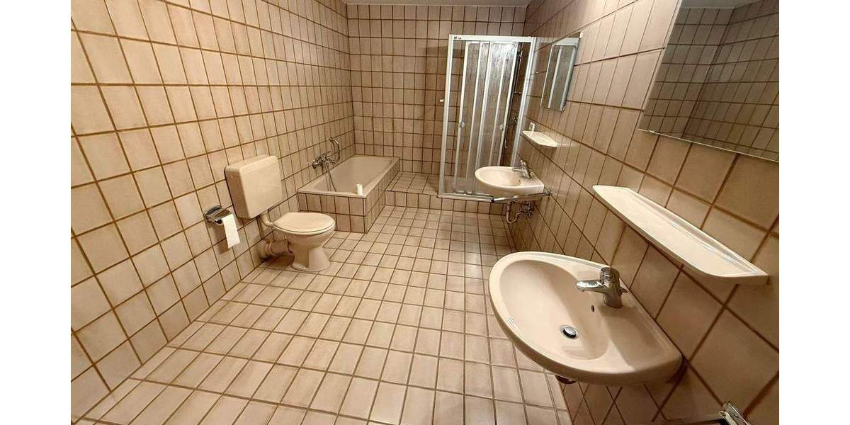 Reihenmittelhaus Reichenbach - 5 Zimmer, 147 m&sup2;, 430.000&euro; | Angebot:25777580