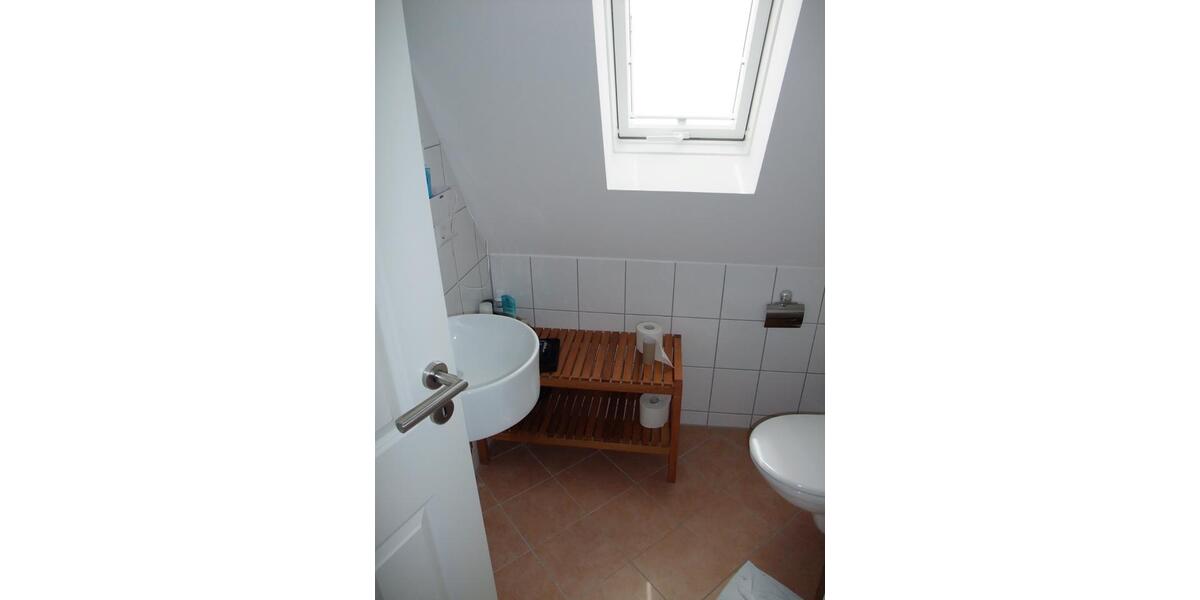 Dachgeschoßwohnung Stuttgart Stuttgart-Süd - 2 Zimmer, 40 m&sup2;, 865&euro; | Angebot:24600187