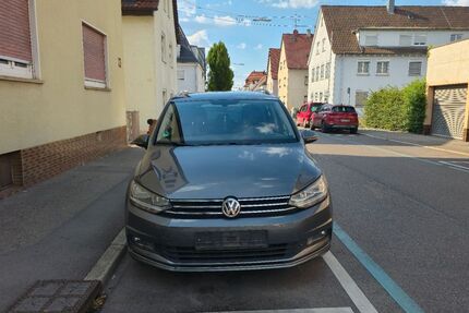 VW Touran 231.000 km 10.500 &euro; Stuttgart 70435