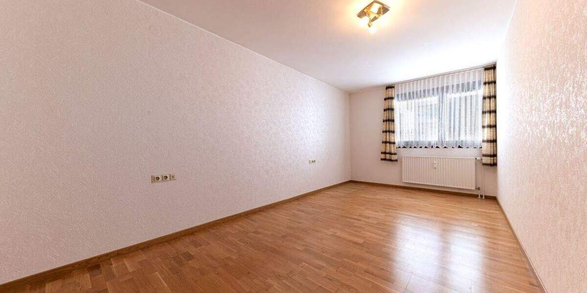 Etagenwohnung Böblingen Dagersheim - 2 Zimmer, 70 m&sup2;, 269.000&euro; | Angebot:25741849