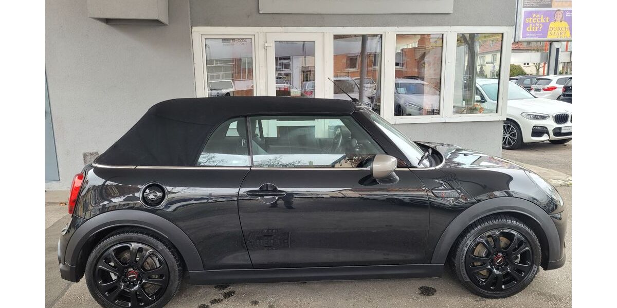 Mini Cooper S Cabrio 40.622 km 27.890 &euro; Stuttgart 70469