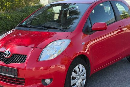 Toyota Yaris 135.000 km 1.990 &euro; Möglingen 71696