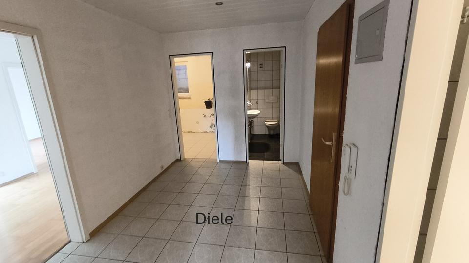 Etagenwohnung Remshalden - 2.5 Zimmer, 74 m&sup2;, 900&euro; | Angebot:25794092