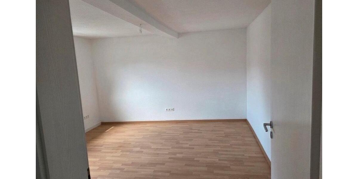 Etagenwohnung Mühlacker - 3 Zimmer, 70 m&sup2;, 750&euro; | Angebot:25853823