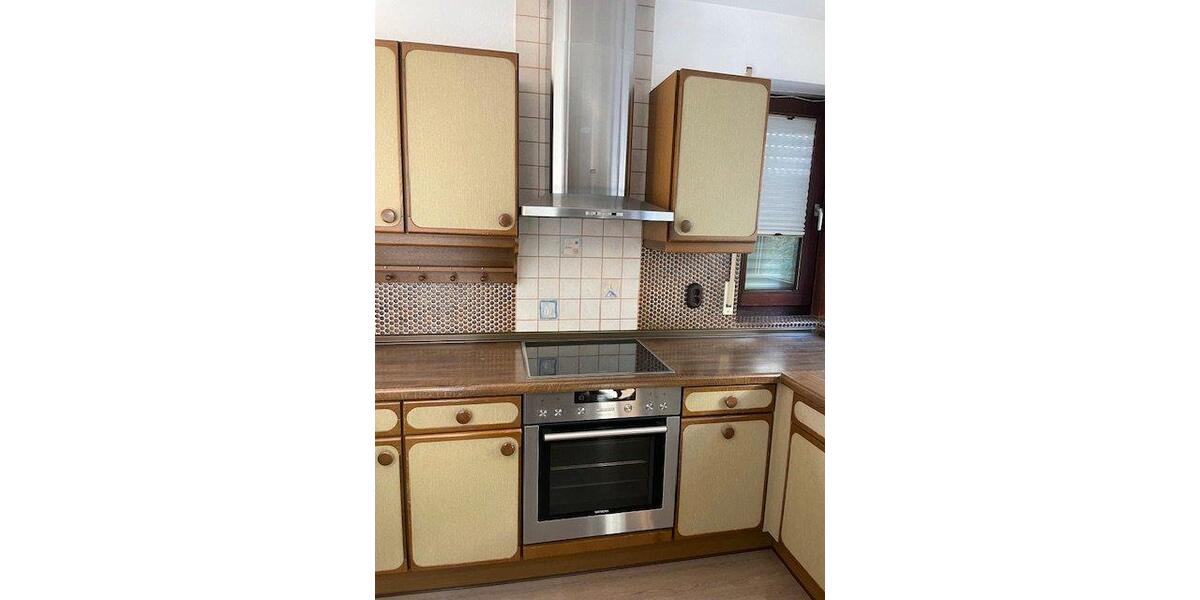Etagenwohnung Oberboihingen - 6 Zimmer, 125 m&sup2;, 1.550&euro; | Angebot:26346927