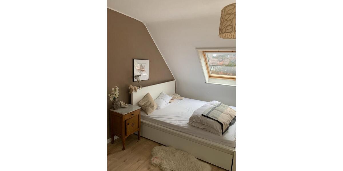 Dachgeschoßwohnung Stuttgart Vaihingen - 1.5 Zimmer, 32 m&sup2;, 850&euro; | Angebot:25944585