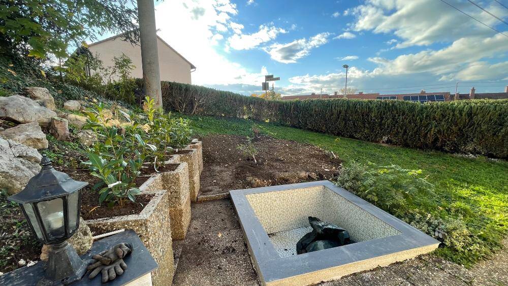 Mehrfamilienhaus, Wohnhaus Weil der Stadt - 6 Zimmer, 132 m&sup2;, 2.300&euro; | Angebot:25690065