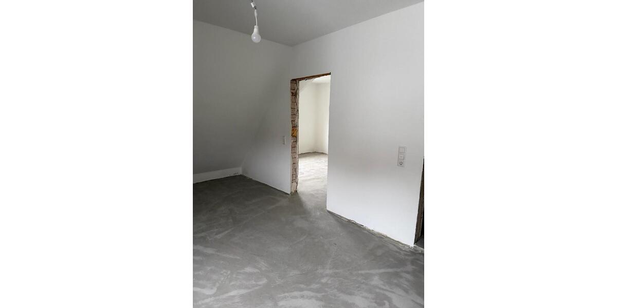 Dachgeschoßwohnung Backnang - 2 Zimmer, 50 m&sup2;, 700&euro; | Angebot:25173358