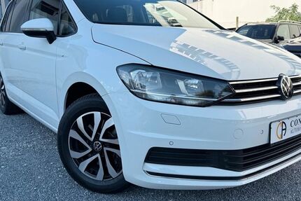 VW Touran 98.500 km 22.990 &euro; Korntal-Münchingen 70825