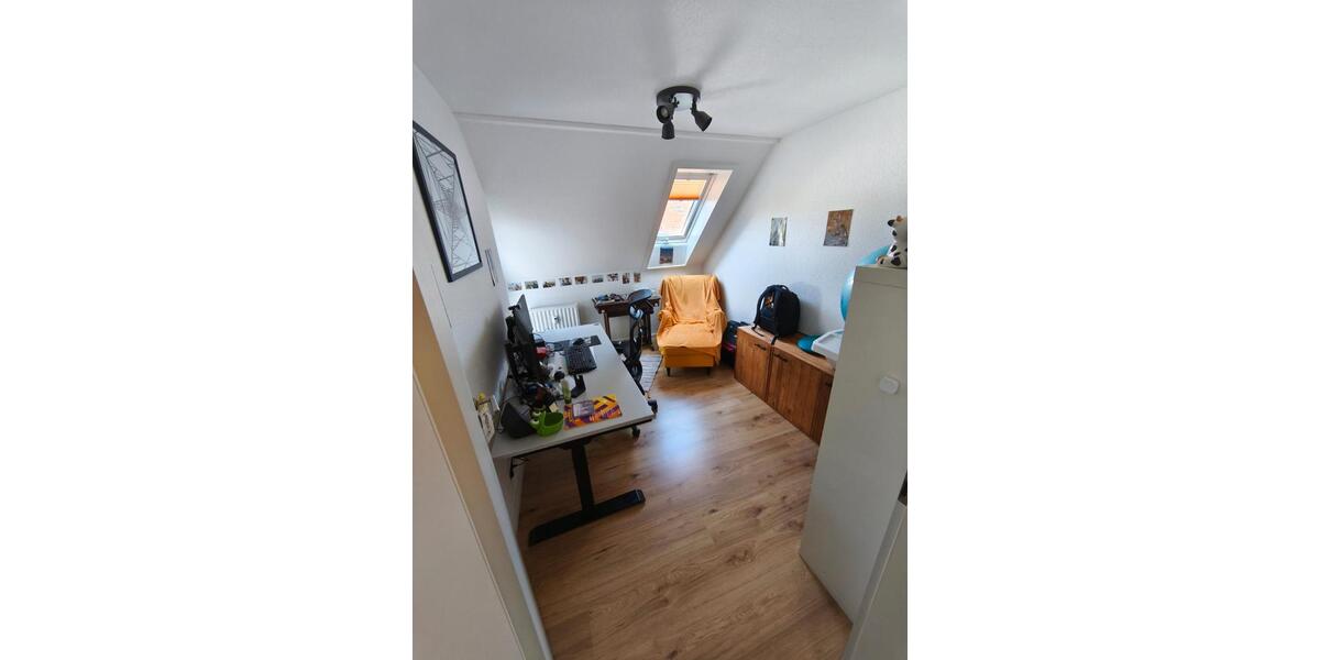 Dachgeschoßwohnung Fellbach Oeffingen - 4.5 Zimmer, 99 m&sup2;, 435.000&euro; | Angebot:26238119
