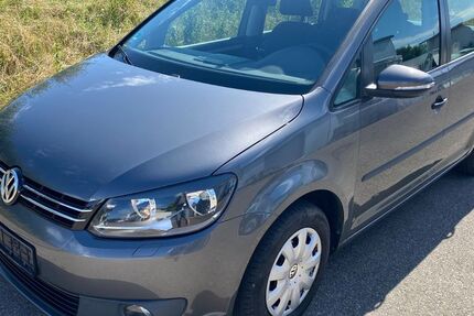VW Touran 213.000 km 7.600 &euro; Weissach im Tal 71554