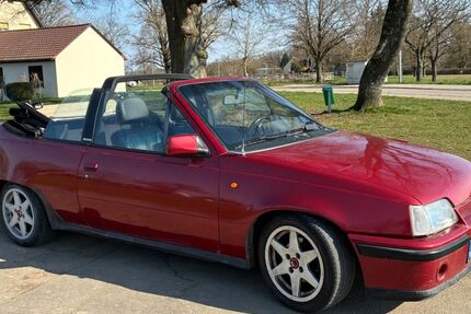 Opel Kadett 245.000 km 2.800 &euro; Waldenbuch 71111
