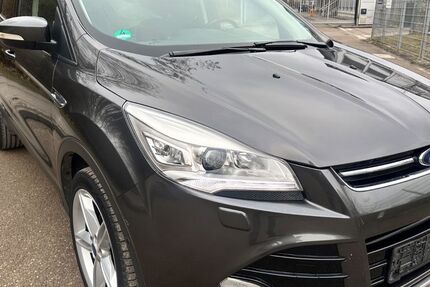 Ford Kuga 183.000 km 10.890 &euro; Freiberg am Neckar 71691