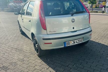 Fiat Punto 186.500 km 900 &euro; Ludwigsburg 71634