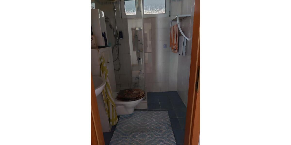 Erdgeschoßwohnung Leonberg - 6 Zimmer, 96 m&sup2;, 299.000&euro; | Angebot:25183448