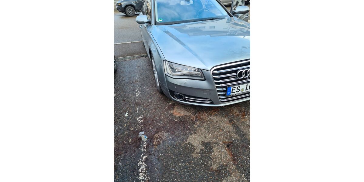 Audi A8 198.000 km 13.999 &euro; Esslingen 73734