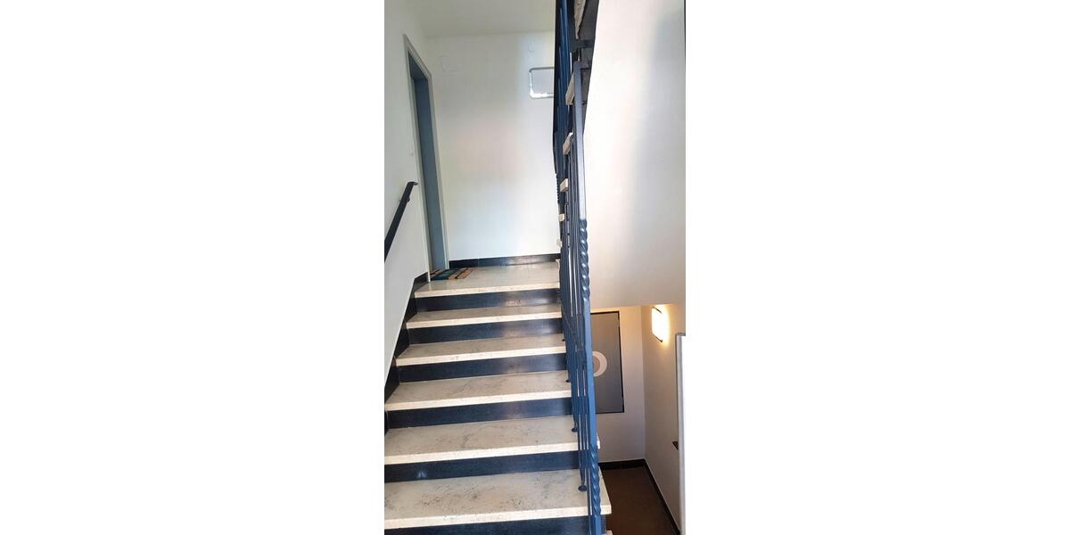 Dachgeschoßwohnung Fellbach Oeffingen - 2 Zimmer, 42 m&sup2;, 740&euro; | Angebot:25933800