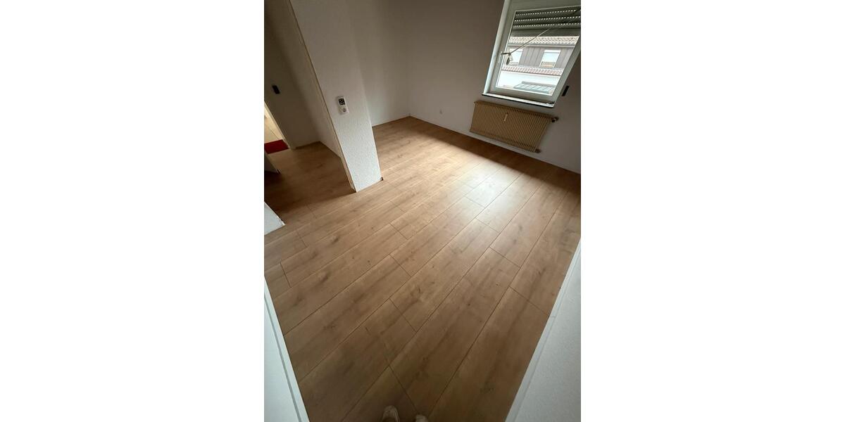 Etagenwohnung Ötisheim - 4 Zimmer, 90 m&sup2;, 1.080&euro; | Angebot:24873254