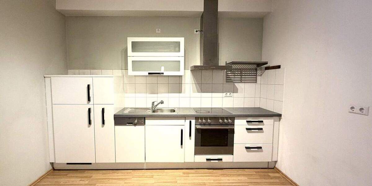 Etagenwohnung Stuttgart / Stuttgart-West West - 3 Zimmer, 105 m&sup2;, 1.745&euro; | Angebot:25746195