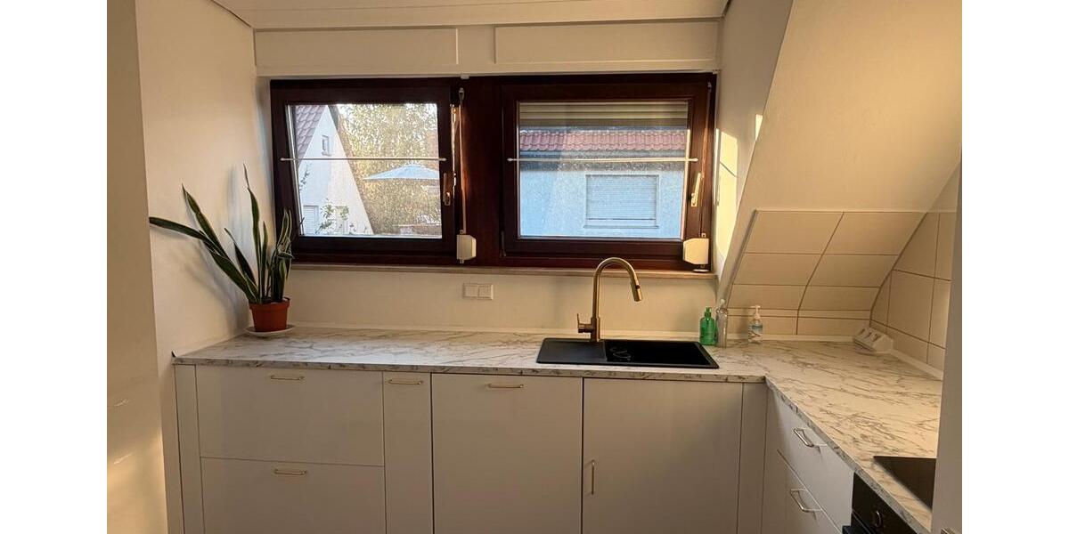 Dachgeschoßwohnung Leinfelden-Echterdingen Echterdingen - 5 Zimmer, 77 m&sup2;, 1.590&euro; | Angebot:27545344