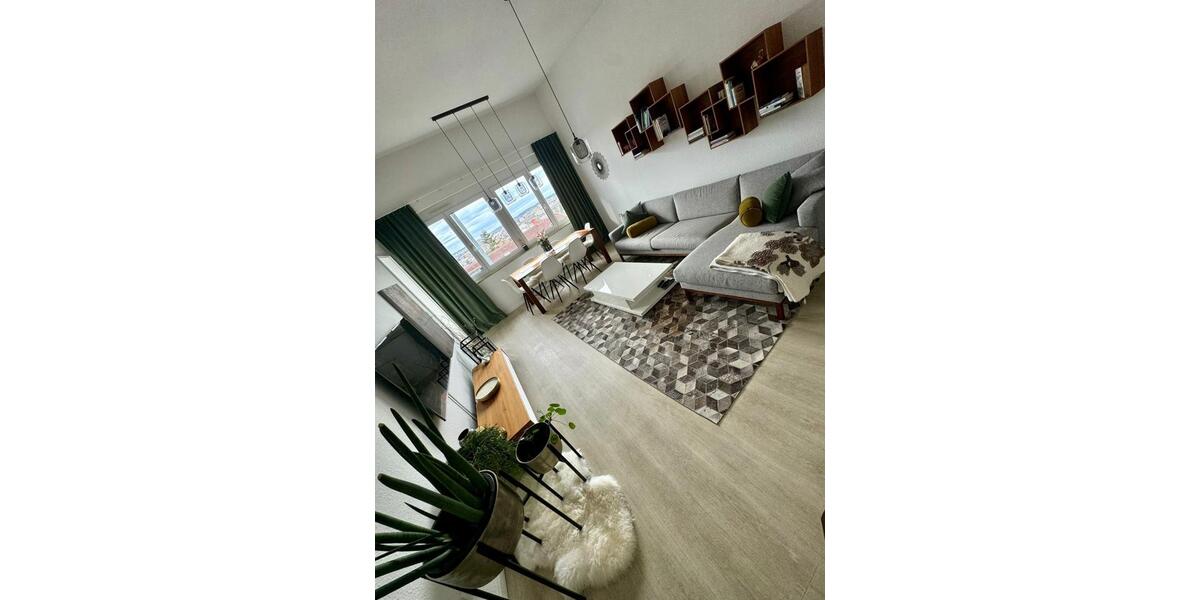 Dachgeschoßwohnung Leonberg - 3 Zimmer, 87 m&sup2;, 1.275&euro; | Angebot:25784990