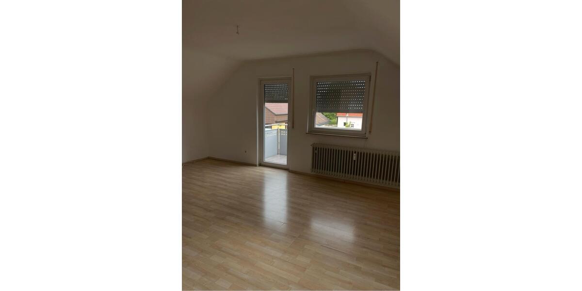 Dachgeschoßwohnung Filderstadt - 3 Zimmer, 62 m&sup2;, 720&euro; | Angebot:27589579