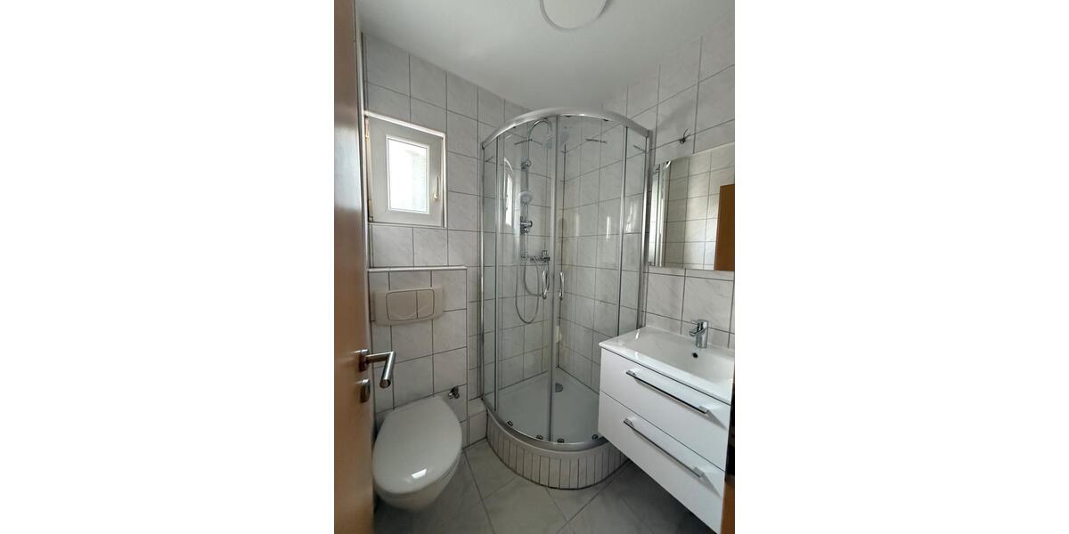 Erdgeschoßwohnung Gerlingen - 3 Zimmer, 60 m&sup2;, 1.400&euro; | Angebot:27568215