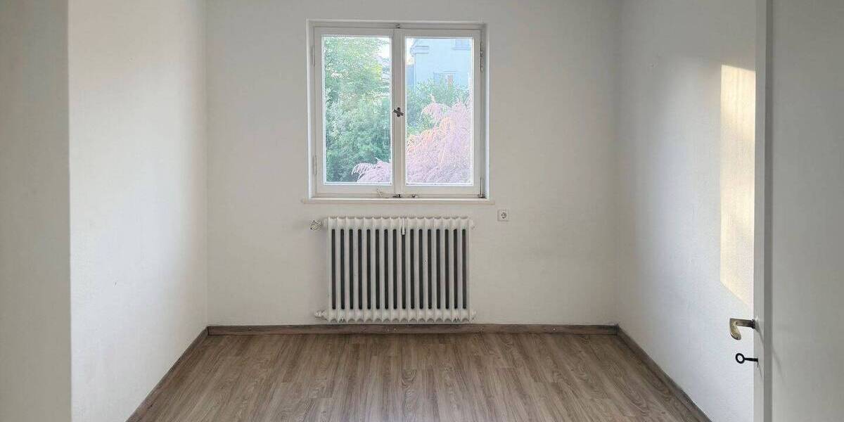 Einfamilienhaus Ludwigsburg Ost - 7 Zimmer, 144 m&sup2;, 890.000&euro; | Angebot:26616836