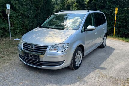 VW Touran 181.000 km 4.200 &euro; Mühlacker 75417