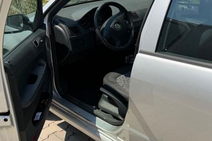 Skoda Fabia 98.000 km 1.950 &euro; Heilbronn 74076