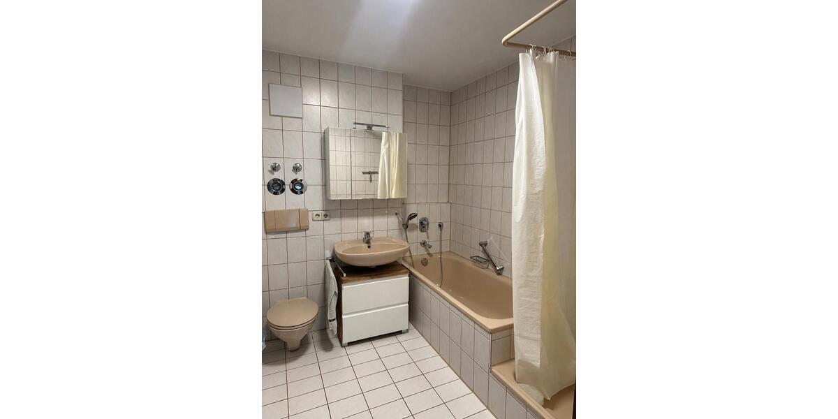 Erdgeschoßwohnung Ludwigsburg Eglosheim - 2 Zimmer, 66 m&sup2;, 900&euro; | Angebot:27605978