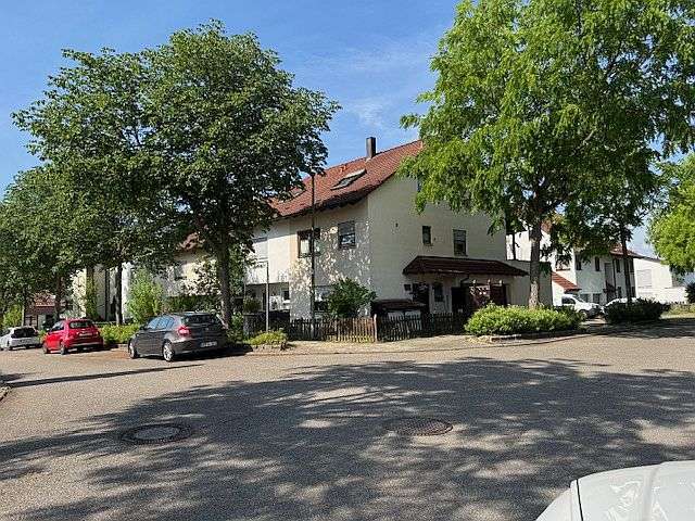 Einfamilienhaus Leonberg - 4 Zimmer, 130 m&sup2;, 420.000&euro; | Angebot:26983365