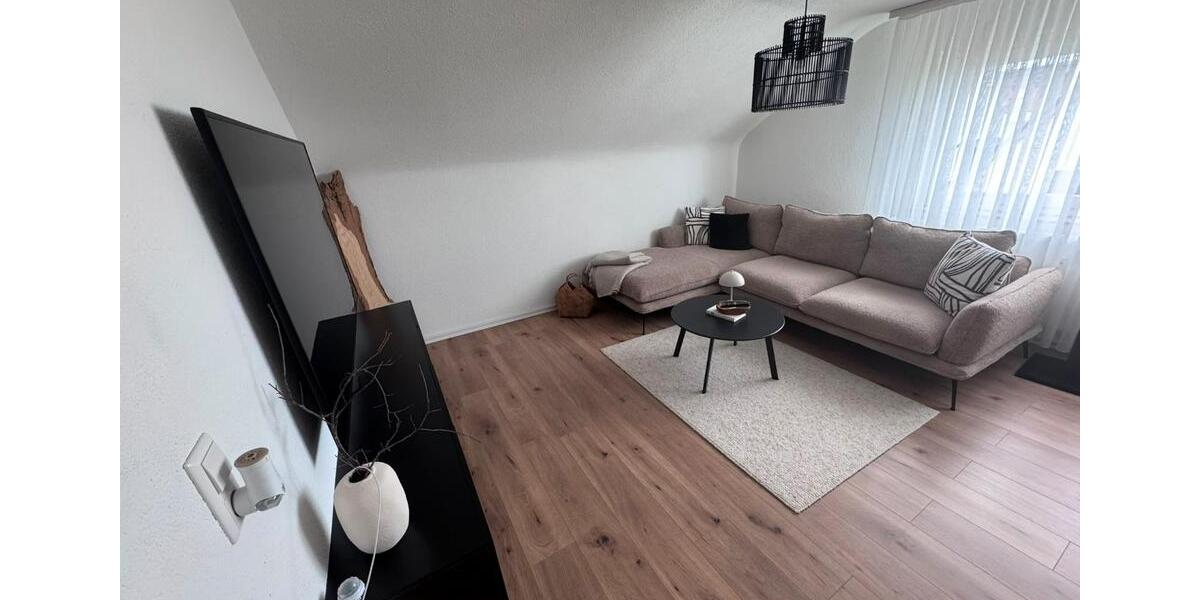 Dachgeschoßwohnung Fellbach Oeffingen - 3 Zimmer, 60 m&sup2;, 900&euro; | Angebot:27564797