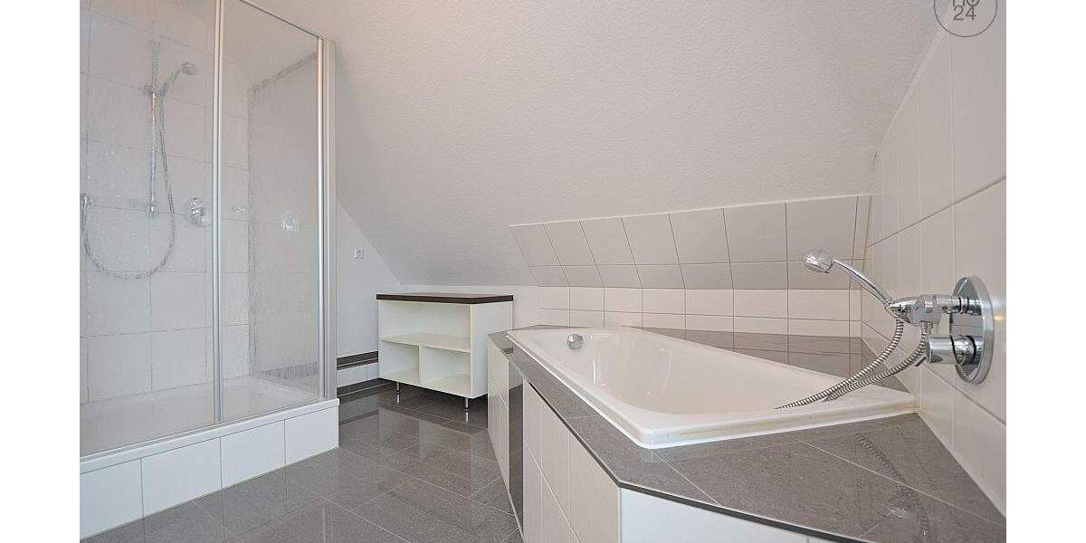 Etagenwohnung Stuttgart Ost - 2 Zimmer, 70 m&sup2;, 1.540&euro; | Angebot:25742828