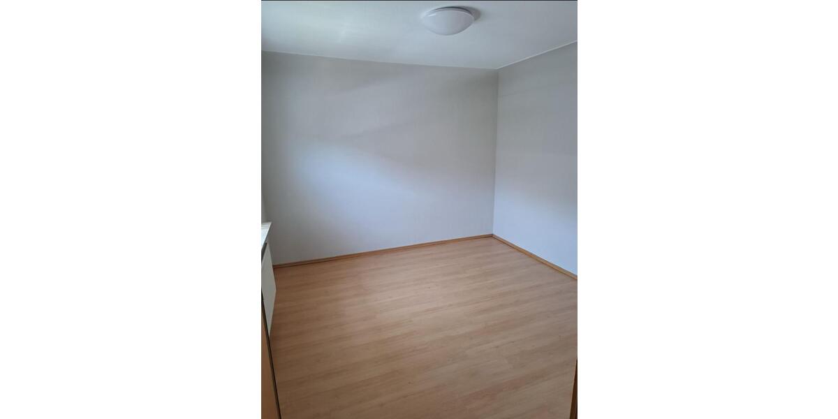 Doppelhaushälfte Mühlacker - 5 Zimmer, 116 m&sup2;, 1.400&euro; | Angebot:24945242