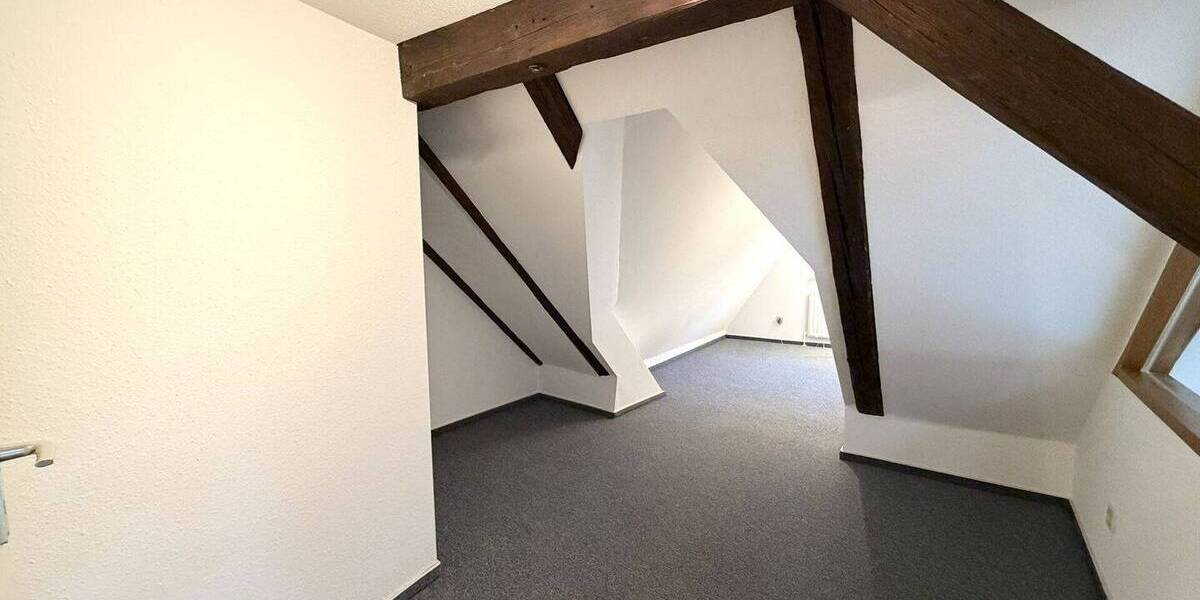 Etagenwohnung Esslingen am Neckar Stadtmitte - 3 Zimmer, 105 m&sup2;, 1.400&euro; | Angebot:26806852