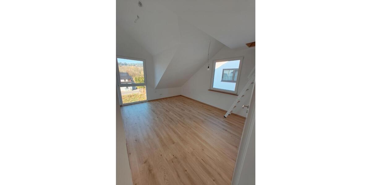 Doppelhaushälfte Schorndorf - 7.5 Zimmer, 182 m&sup2;, 2.550&euro; | Angebot:25795954