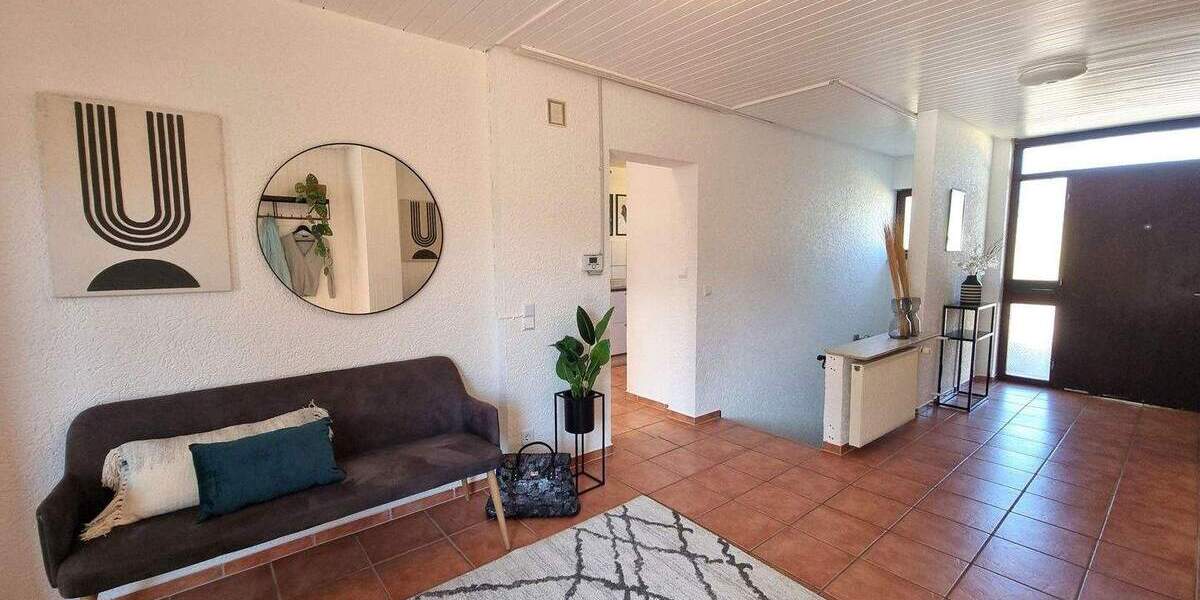 Bungalow Mühlacker - 7 Zimmer, 207 m&sup2;, 549.000&euro; | Angebot:25724180