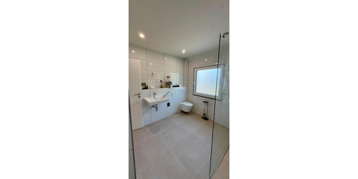 Dachgeschoßwohnung Stuttgart Feuerbach - 3 Zimmer, 66 m&sup2;, 1.200&euro; | Angebot:27543976