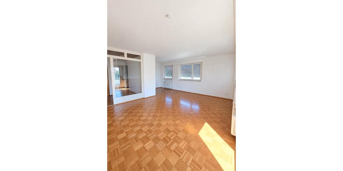 Etagenwohnung Schwaigern - 4.5 Zimmer, 105 m&sup2;, 1.100&euro; | Angebot:27580331
