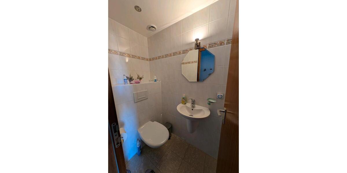 Einfamilienhaus Weinstadt - 4.5 Zimmer, 100 m&sup2;, 350.000&euro; | Angebot:27045433