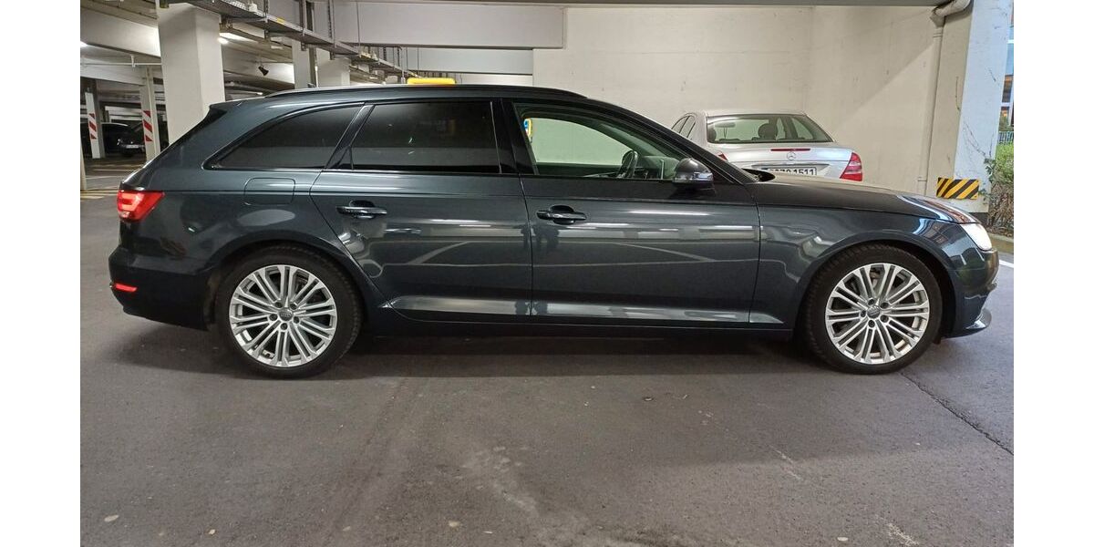 Audi A4 209.000 km 13.700 &euro; Esslingen am Neckar 73733