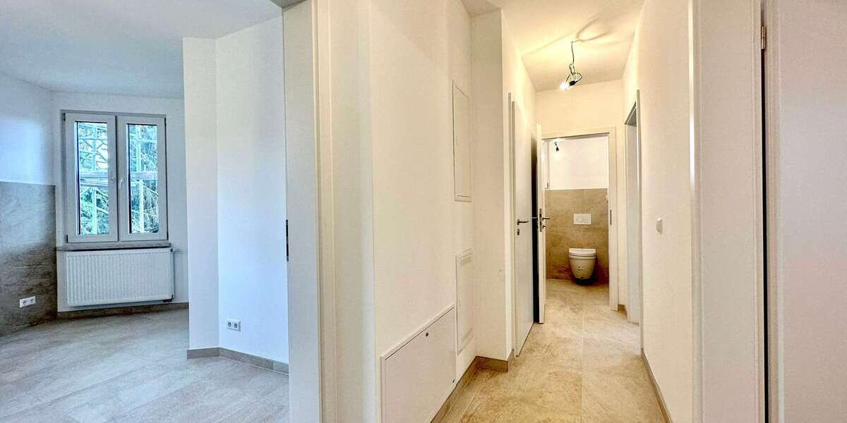 Frisch sanierte 3-Zimmer-Wohnung mit moderner Einbauküche - Erdgeschoßwohnung Esslingen Pliensauvorstadt | Angebot:27226779