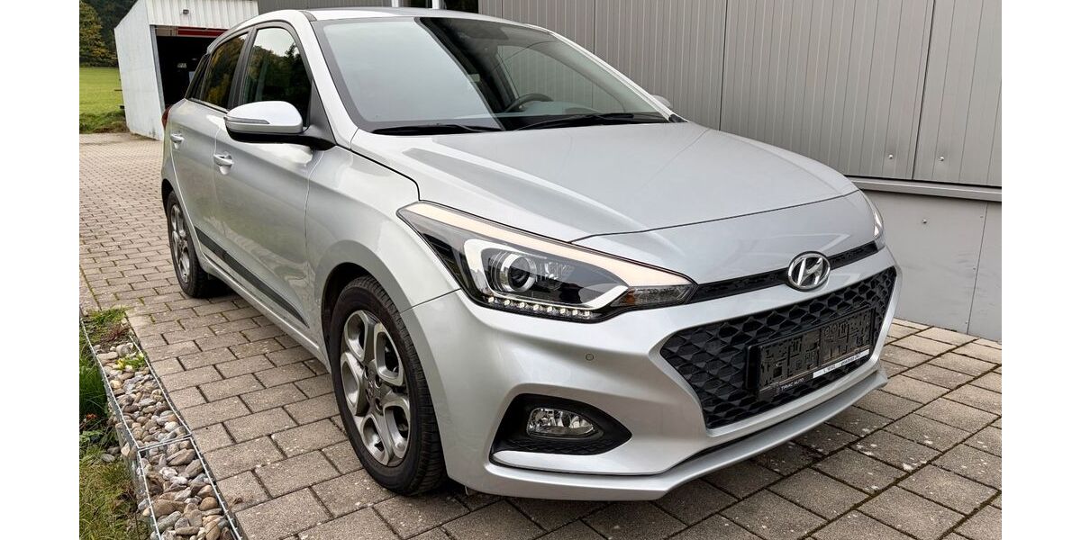 Hyundai i20 28.700 km 12.600 &euro; Filderstadt 70794