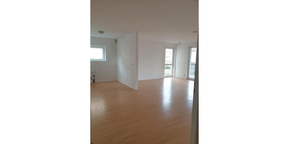 Etagenwohnung Esslingen am Neckar Pliensauvorstadt - 3 Zimmer, 78 m&sup2;, 947&euro; | Angebot:26383049