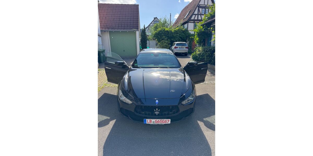 Maserati Ghibli 122.000 km 25.000 &euro; Hemmingen 71282