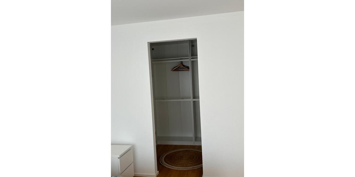 Etagenwohnung Esslingen am Neckar Brühl - 5 Zimmer, 127 m&sup2;, 2.500&euro; | Angebot:25292623