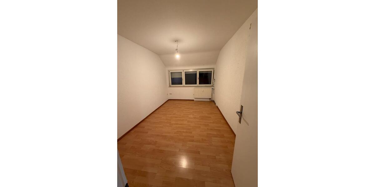 Dachgeschoßwohnung Heilbronn Böckingen - 2 Zimmer, 50 m&sup2;, 650&euro; | Angebot:27548174