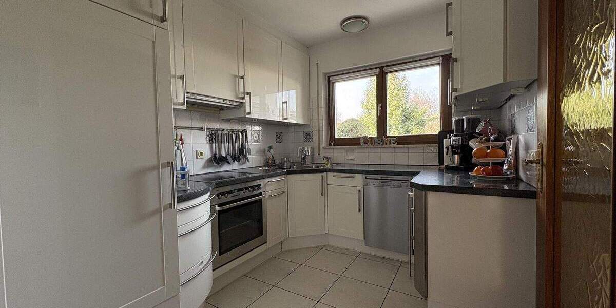 Reihenmittelhaus Böblingen - 5 Zimmer, 141 m&sup2;, 540.000&euro; | Angebot:25802257